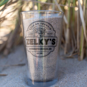 souvenir drinkware glass pint pub glass rehoboth zelkys beach arcade collectible item